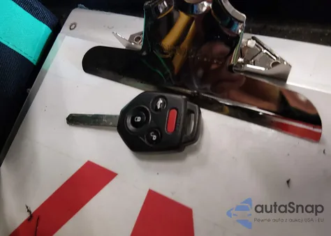 2013 Subaru Outback 2.5I Premium z USA, uszkodzony, nr VIN 4S4BRBCC8D3232085